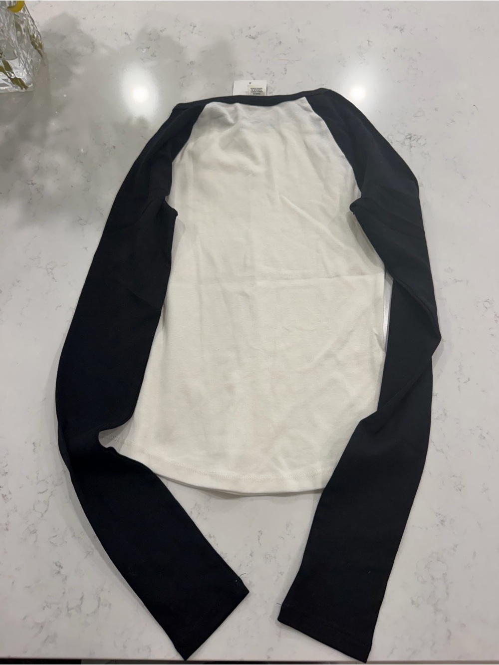 H&M Baseball Tee - Picture 2 of 3